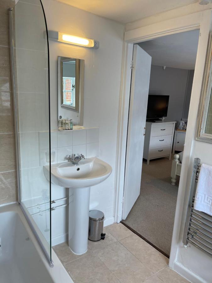 Red Lion Inn Sidbury Экстерьер фото