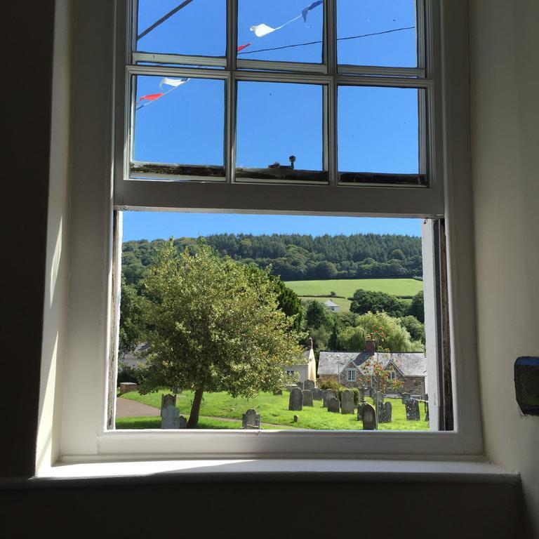 Red Lion Inn Sidbury Экстерьер фото