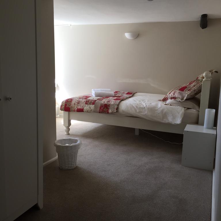 Red Lion Inn Sidbury Экстерьер фото